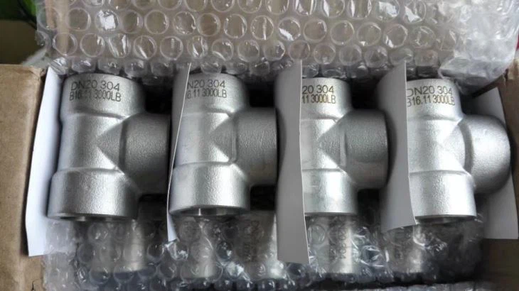 ASME SA - 182  ASTM A 182  F 309 H Socket Weld Tee